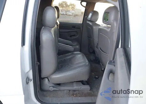 2005 GMC Yukon Xl 1500 Denali z USA, uszkodzony, nr VIN 1GKFK66UX5J105796